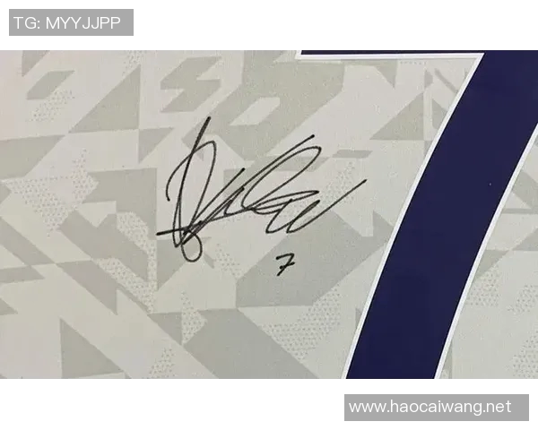 如何让女生有机会见到心仪的足球明星和获取签名的实用攻略 如何让女生有机会见到心仪的足球明星和获取签名的实用攻略