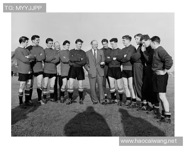 七十年代和九十年代的足球明星盘点与回顾 七十年代和九十年代的足球明星盘点与回顾